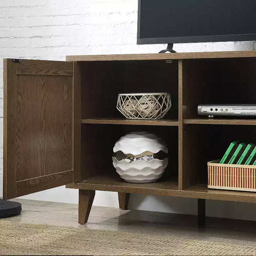 Mueble de TV de 60 pulgadas con dos puertas y organizador de cables – Nogal, para televisores de hasta 65"
